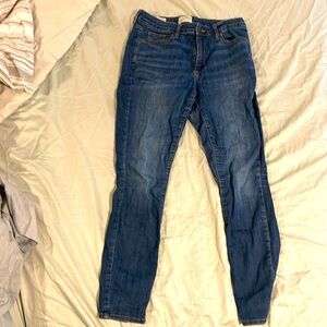 Universal threads mid rise skinny size 8/29R